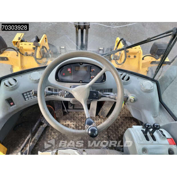 2003 فولفو L60E-43898435