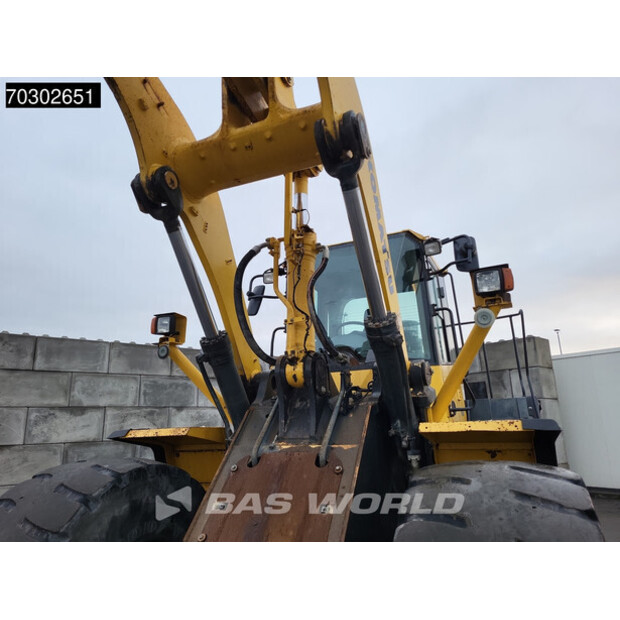 2009 كوماتسو WA470-6-43898501