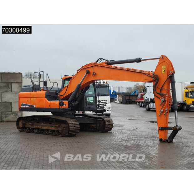 2017 دووسان DX235LCR-5-43898625