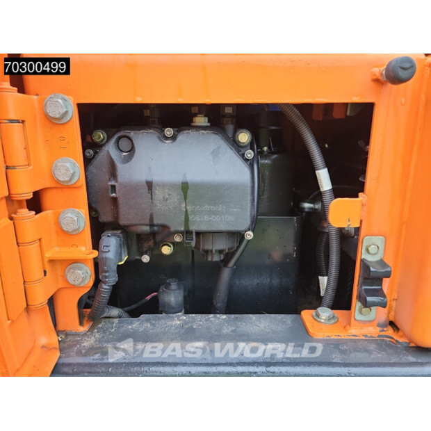 2017 دووسان DX235LCR-5-43898640