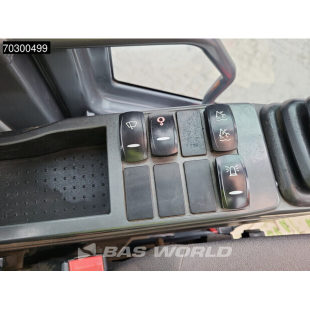 2017 دووسان DX235LCR-5-43898657