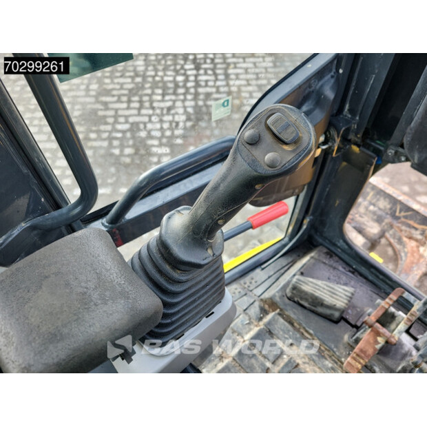 2020 كوماتسو PC55MR-5E0-43899230