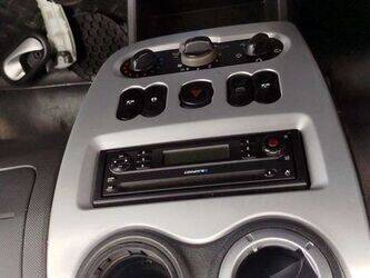 2010-dacia-logan-1388129-43912354