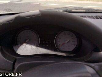 2010-dacia-logan-1388129-43912356