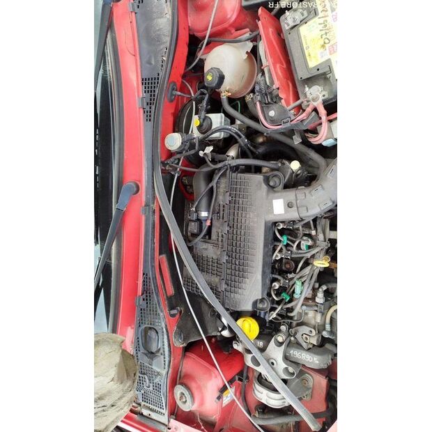 2010 داسيا LOGAN-43912362