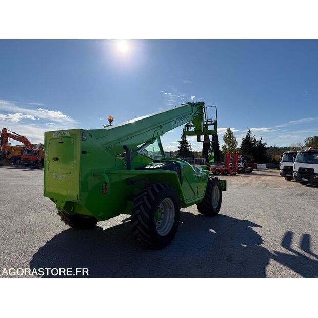 2018 ميرلو P40.17-43912835