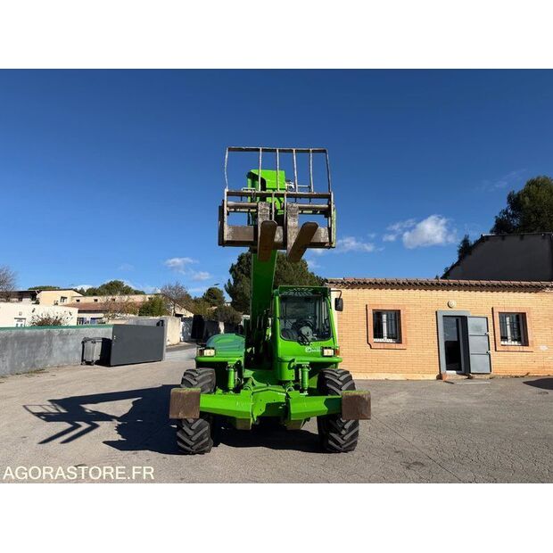 2018 ميرلو P40.17-43912838