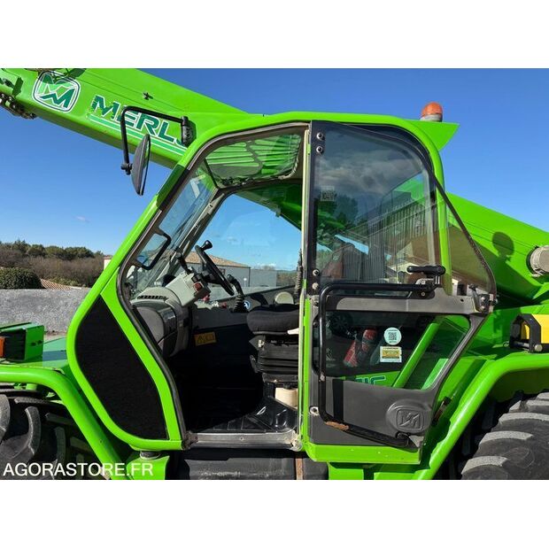 2018 ميرلو P40.17-43912847