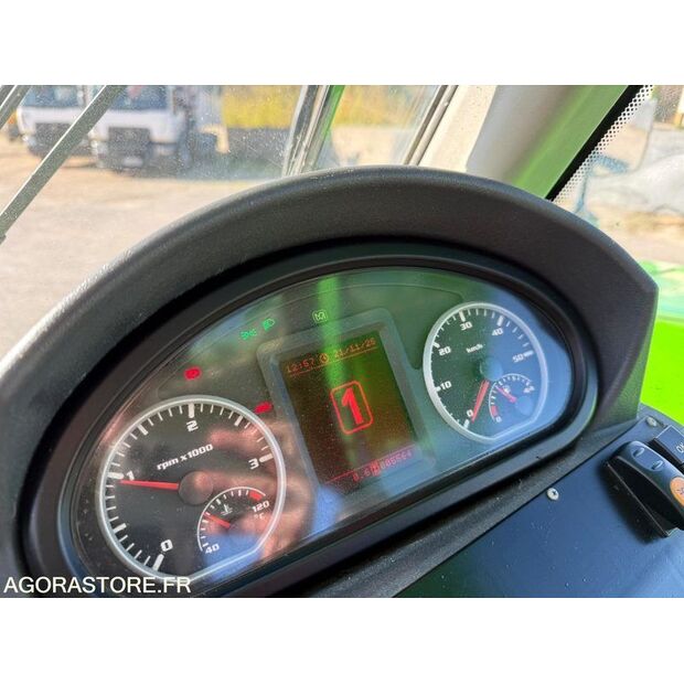 2018 ميرلو P40.17-43912851