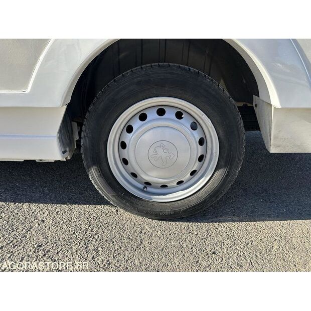 2011 بيجو Expert-43913118