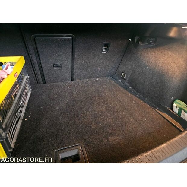 2013 Volkswagen Golf-43913283