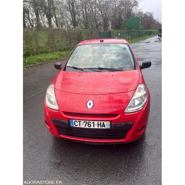 2013 Renault Clio-43913644