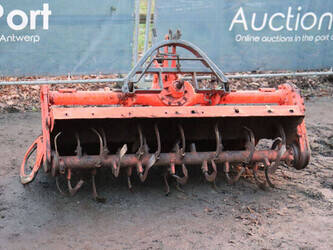 صورة ل معدات الزراعة والغابات كوبوتا RL5G