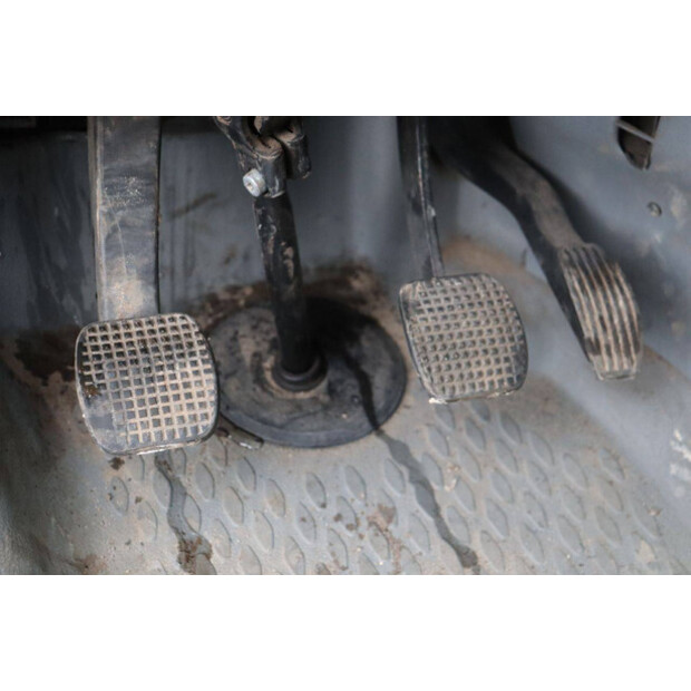 2004 ايفكو Daily 40C-43915234