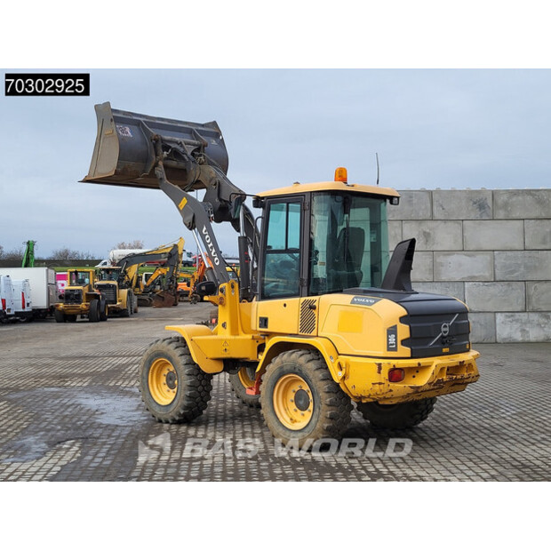 2017 Volvo L30G-43915323