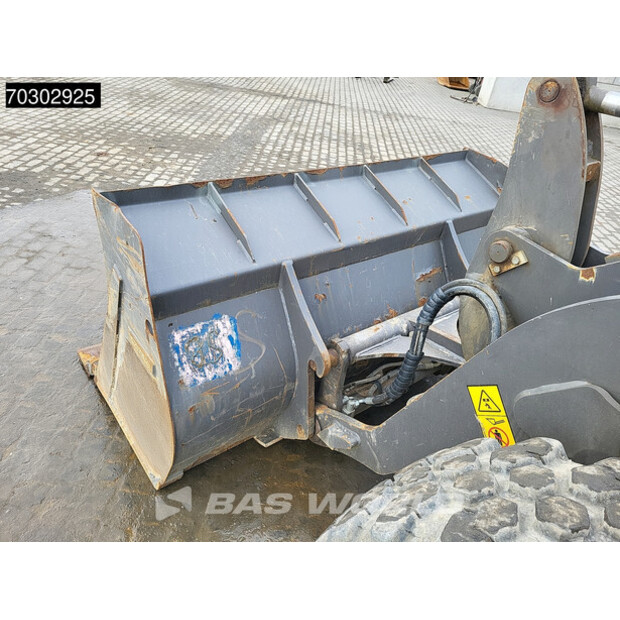 2017 Volvo L30G-43915333