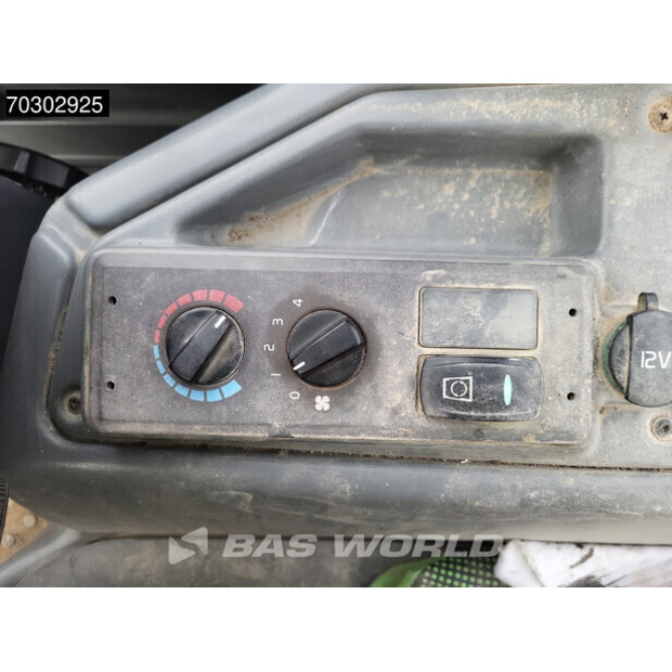 2017 Volvo L30G-43915354