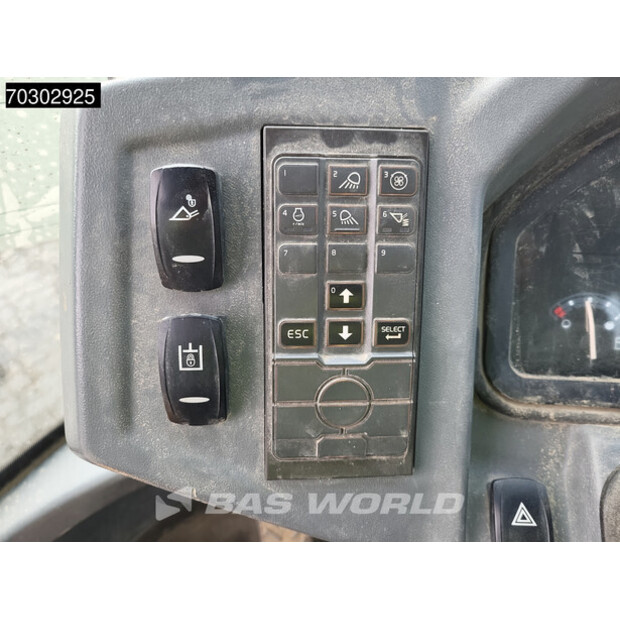 2017 Volvo L30G-43915357