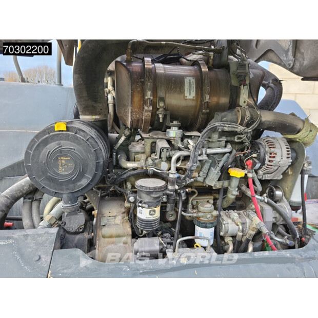 2013 ليبهير L538-43916130