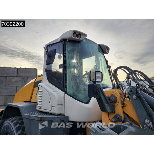 2013 ليبهير L538-43916133