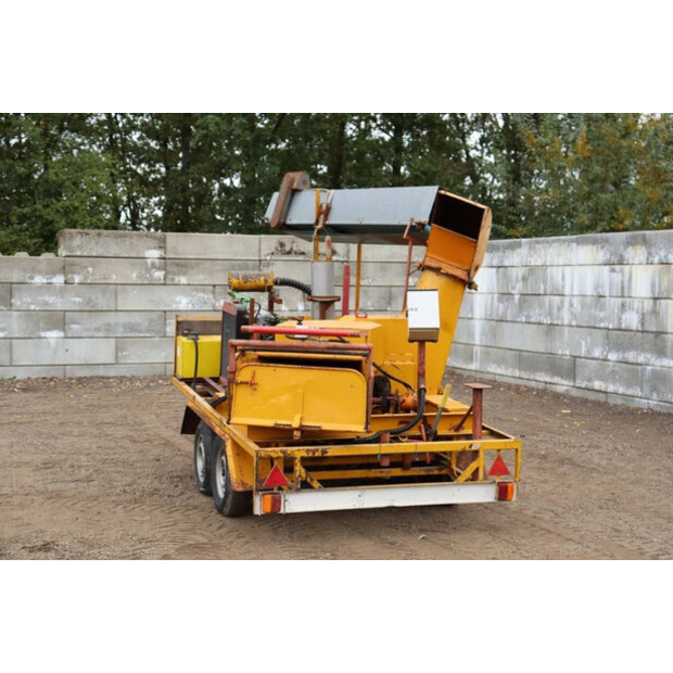 1977 بيترس AIIZH-43916141