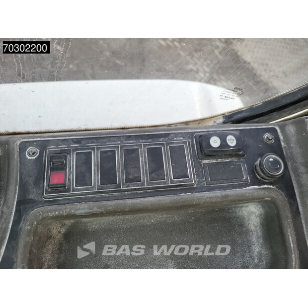 2013 ليبهير L538-43916162