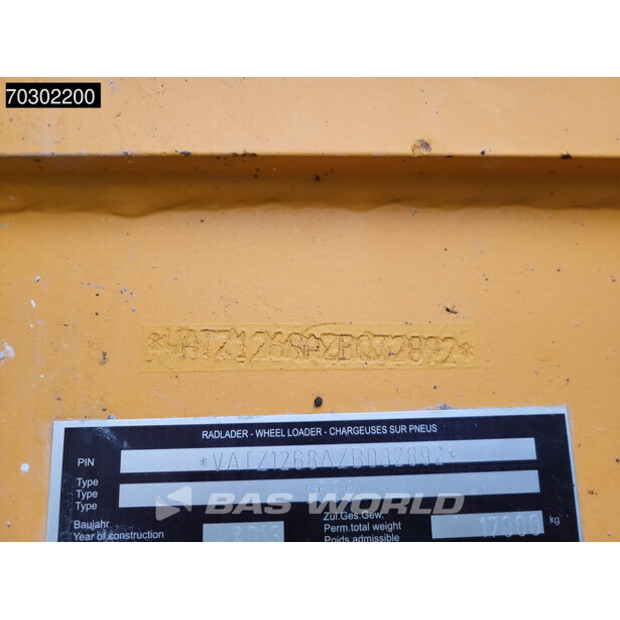 2013 ليبهير L538-43916172