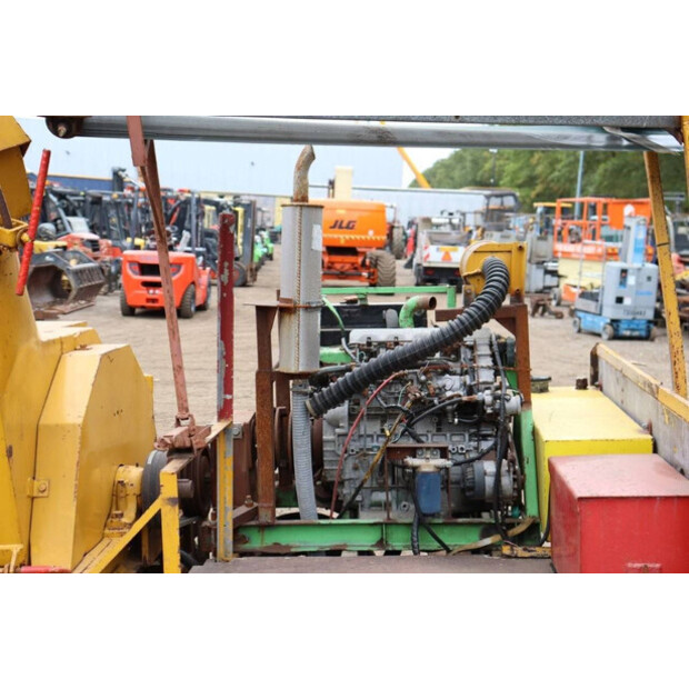 1977 بيترس AIIZH-43916175