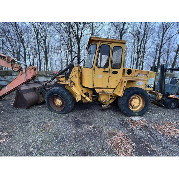 فولفو BM L50-43916246