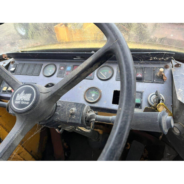 فولفو BM L50-43916255