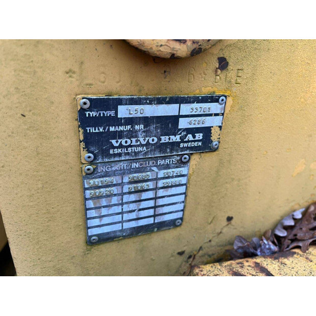 فولفو BM L50-43916257