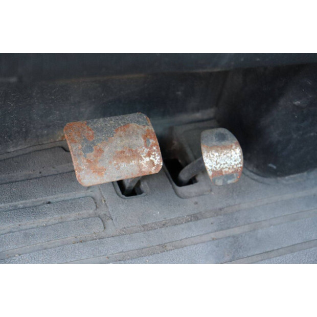 2008 ليندي P250-43916498