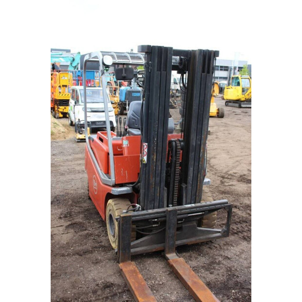 2003 BT CBE 2.5 AC-43916729