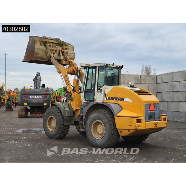 2005 ليبهير L538-43916917