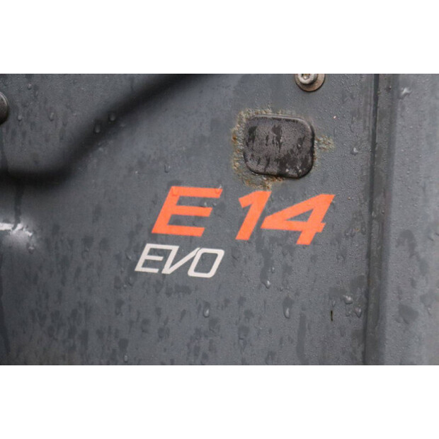 2017 ليندي E14-02-43917130