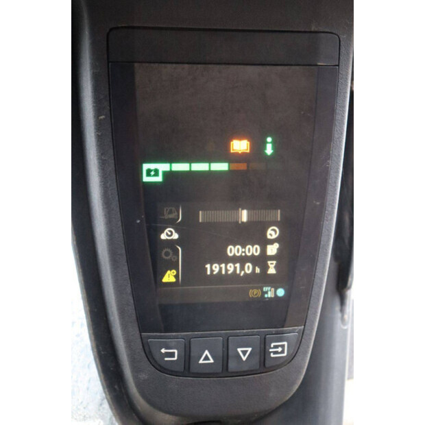 2017 ليندي E14-02-43917145