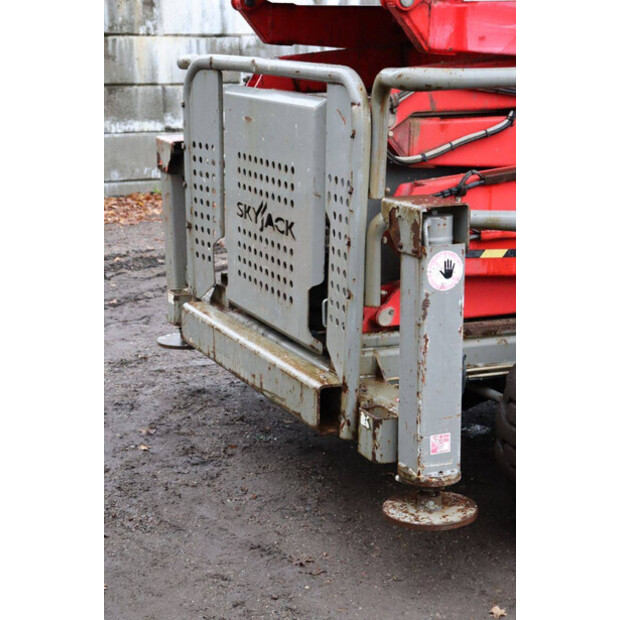 2013 SkyJack SJ 9250-43917309
