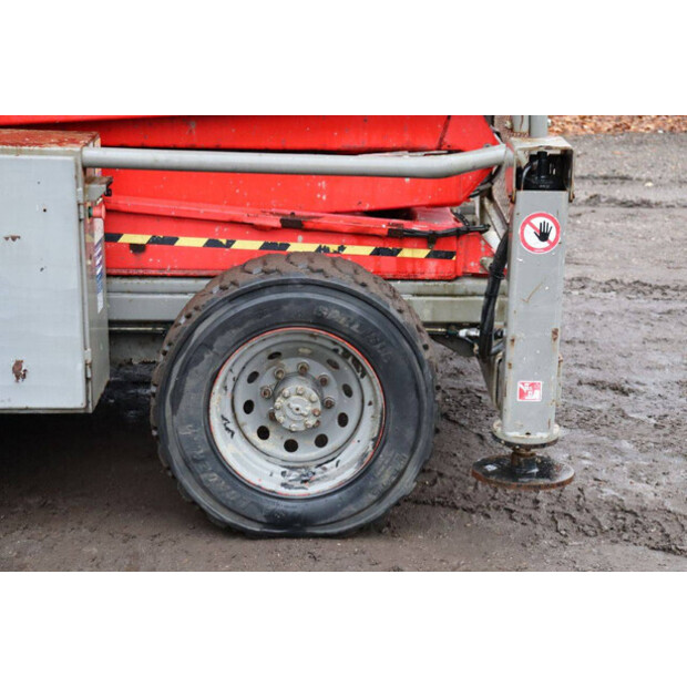 2013 SkyJack SJ 9250-43917323