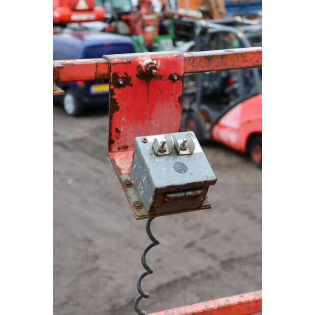 2013 SkyJack SJ 9250-43917353