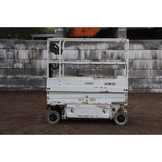 2015 جيه ال جي 1930ES-43917676