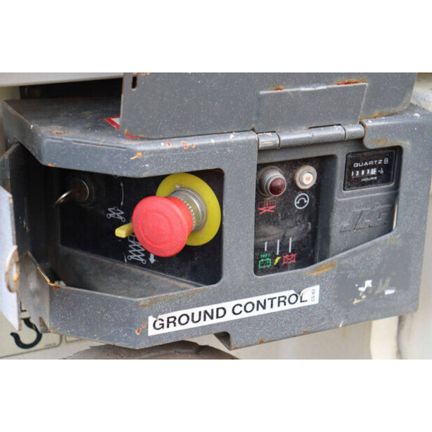 2015 جيه ال جي 1930ES-43917690