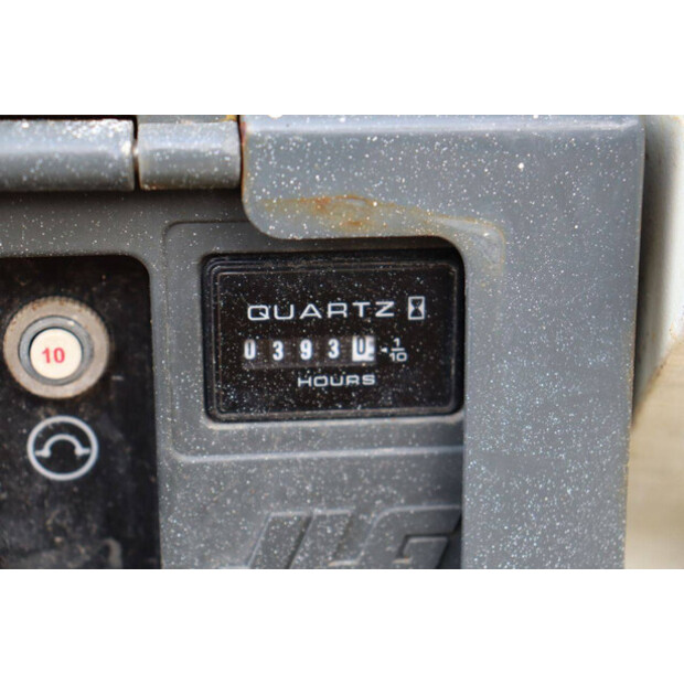 2015 جيه ال جي 1930ES-43917691