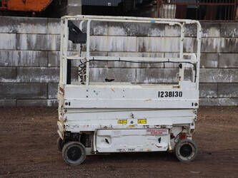 صورة ل رافعات مقصية 2015 جيه ال جي 1930 ES