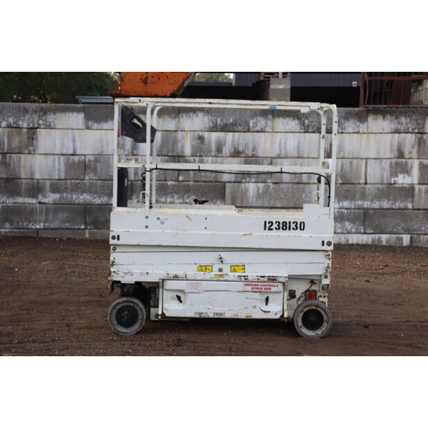 2015 JLG 1930 ES-43917762