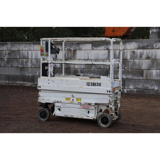 2015 JLG 1930 ES-43917763