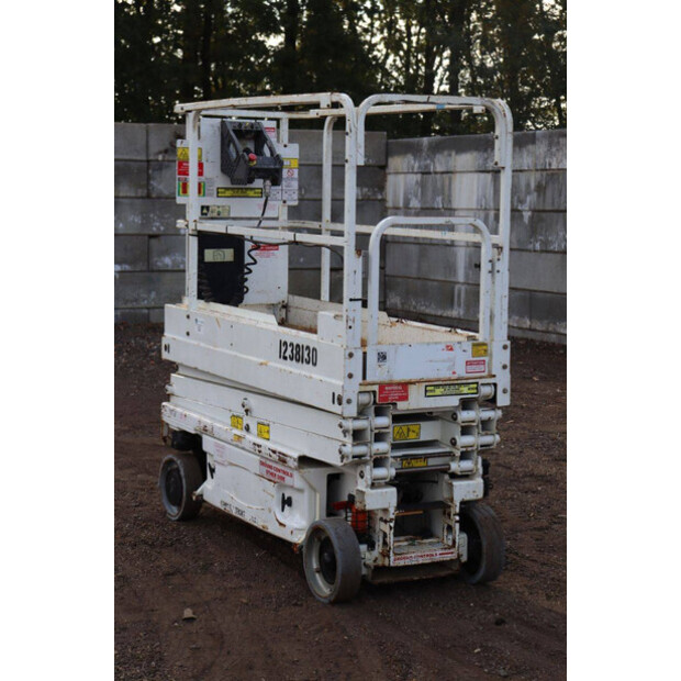 2015 JLG 1930 ES-43917764