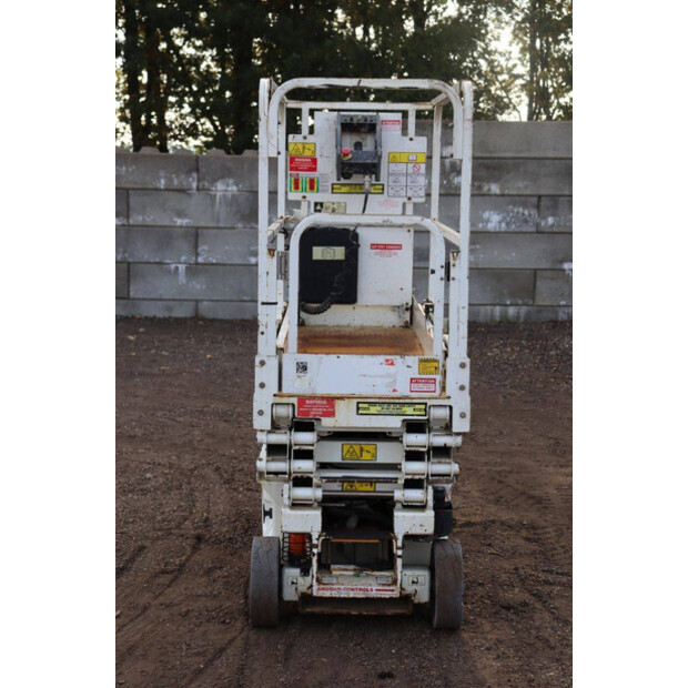 2015 JLG 1930 ES-43917765