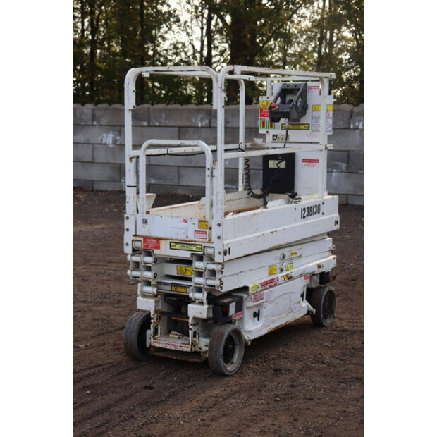 2015 JLG 1930 ES-43917766