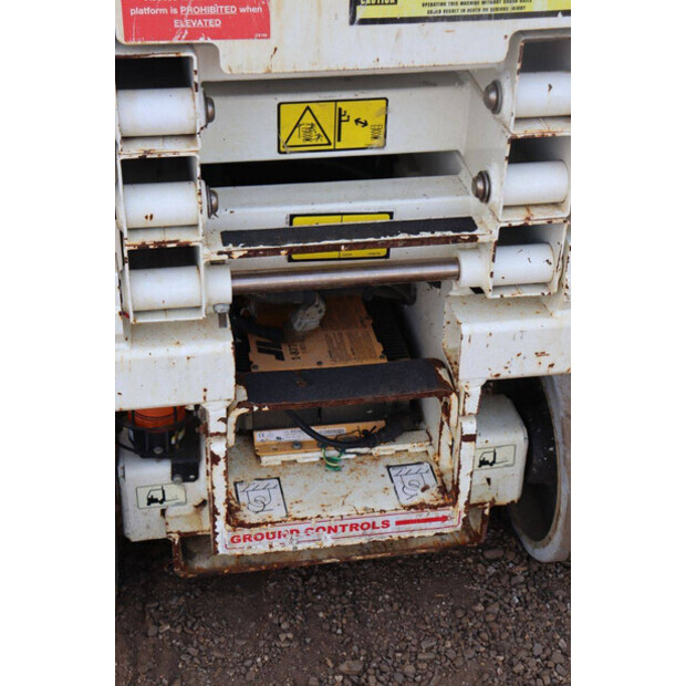 2015 JLG 1930 ES-43917775