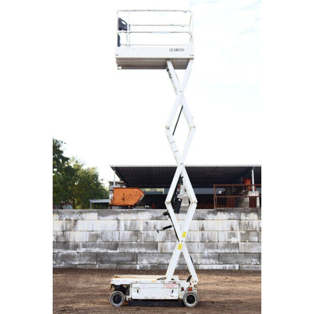 2015 JLG 1930 ES-43917780